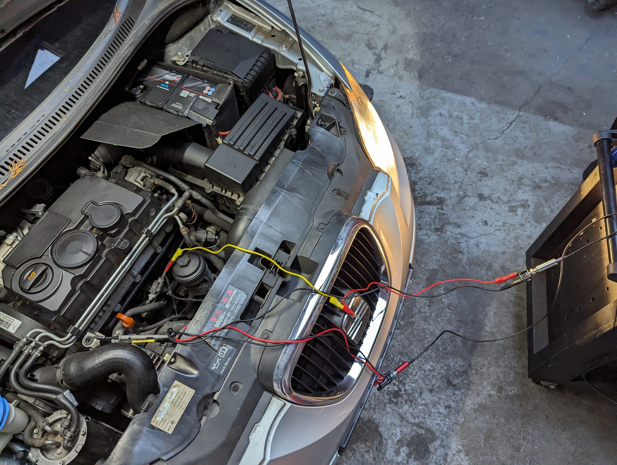 OszilloskopAmMotor Oszilloskop am Motor, Spannungsaufnahme